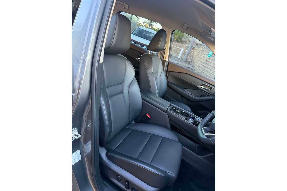 2024 Nissan X-TRAIL ST-L T33
