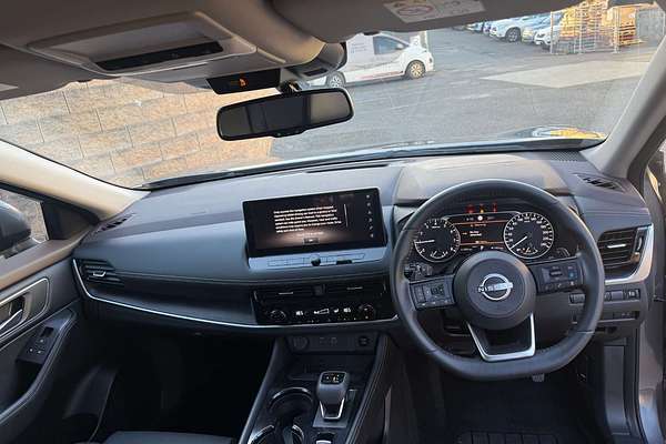 2024 Nissan X-TRAIL ST-L T33