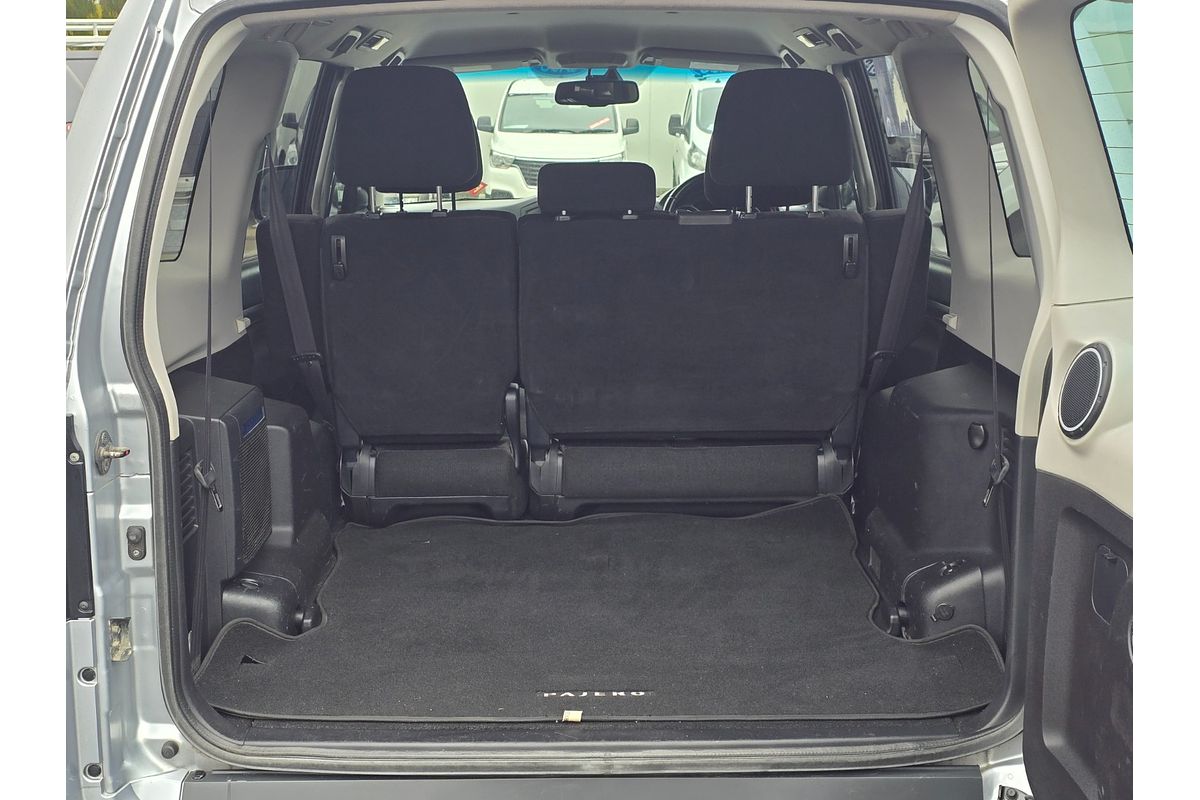 2012 Mitsubishi Pajero Platinum NW