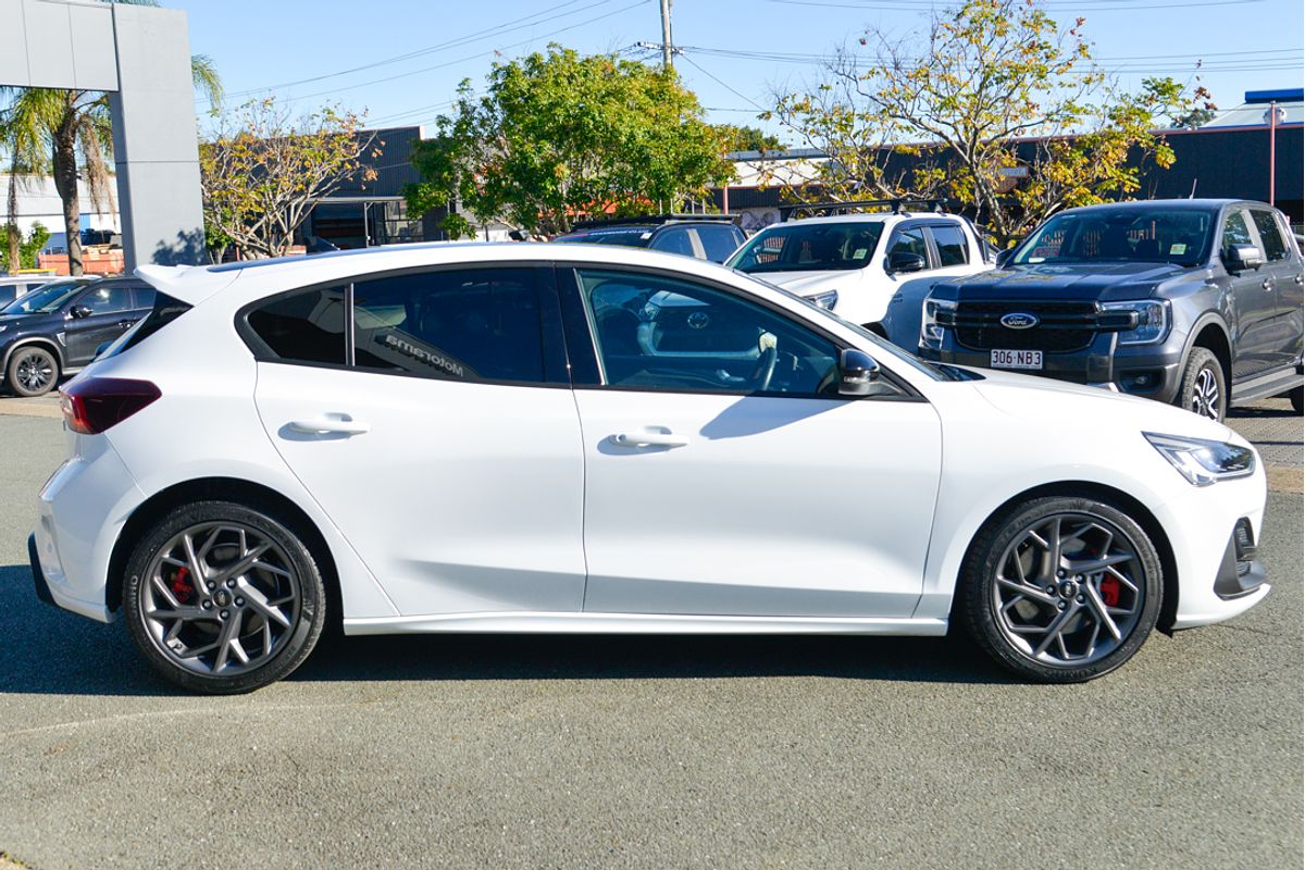2022 Ford Focus ST SA