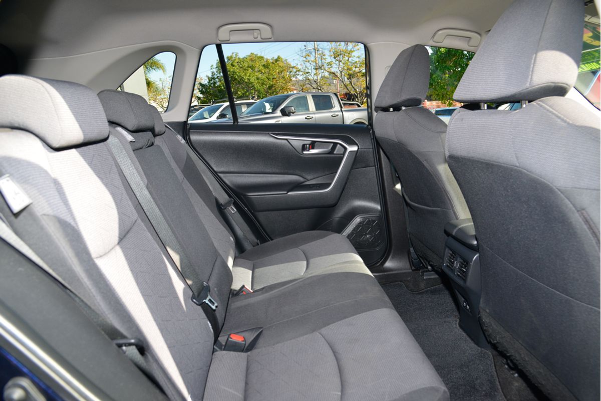 2021 Toyota RAV4 GXL MXAA52R