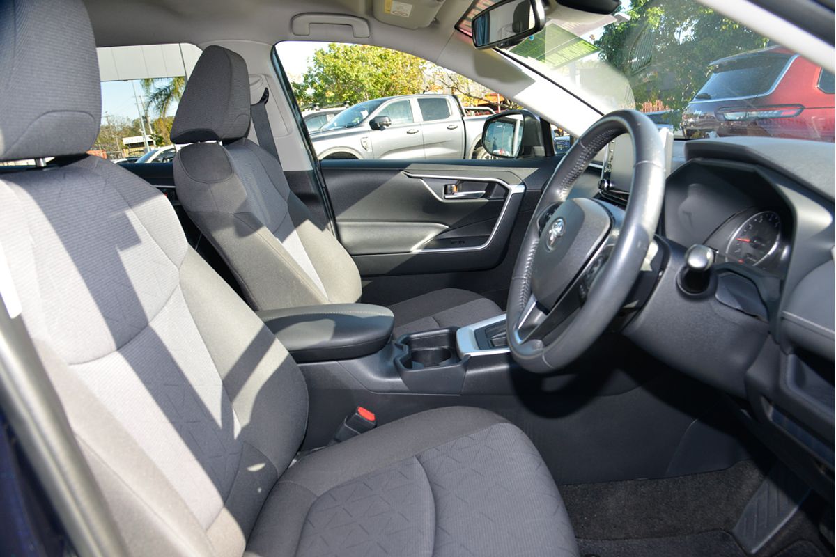 2021 Toyota RAV4 GXL MXAA52R
