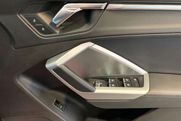 2020 Audi Q3 35 TFSI Launch Edition F3