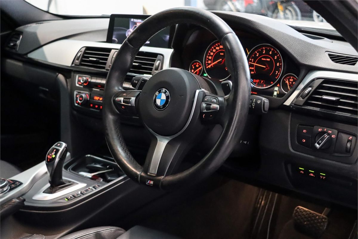 2015 BMW 3 Series 328i M Sport F30