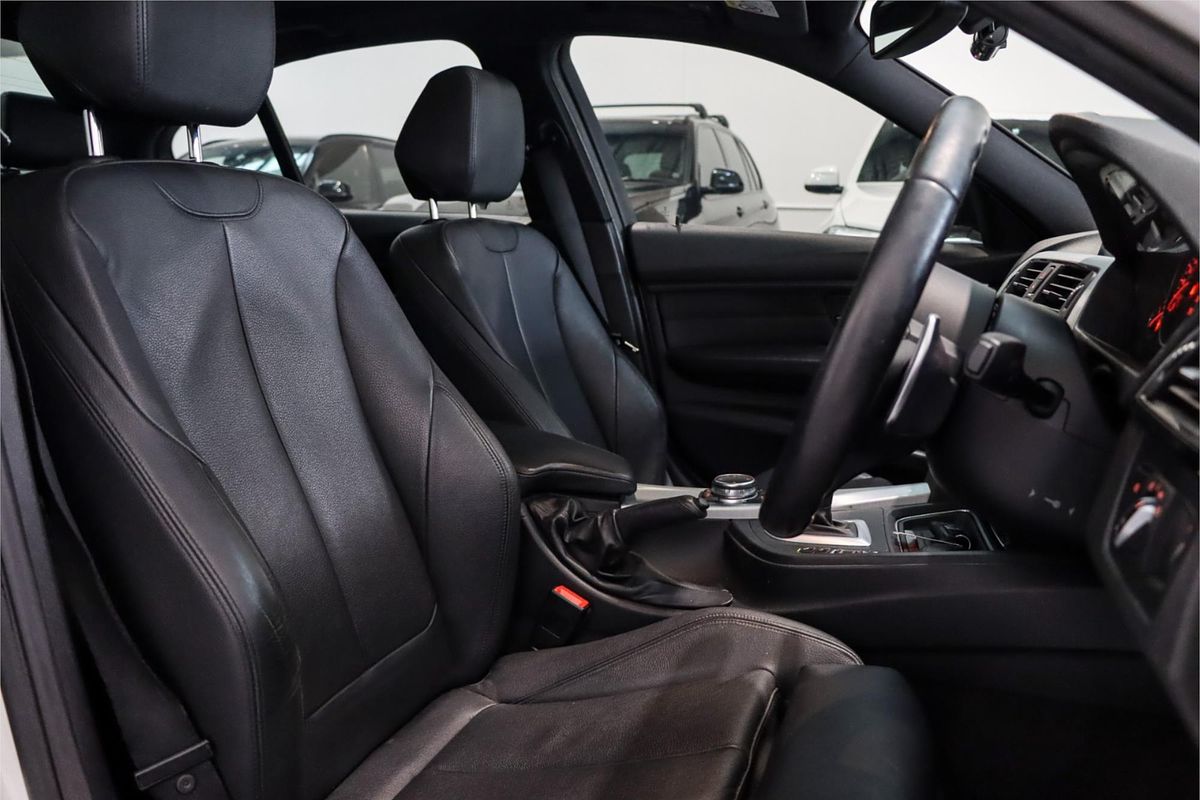 2015 BMW 3 Series 328i M Sport F30