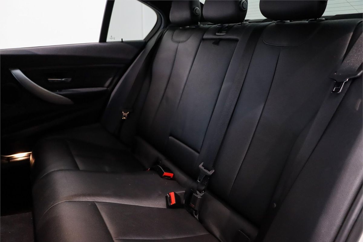 2015 BMW 3 Series 328i M Sport F30