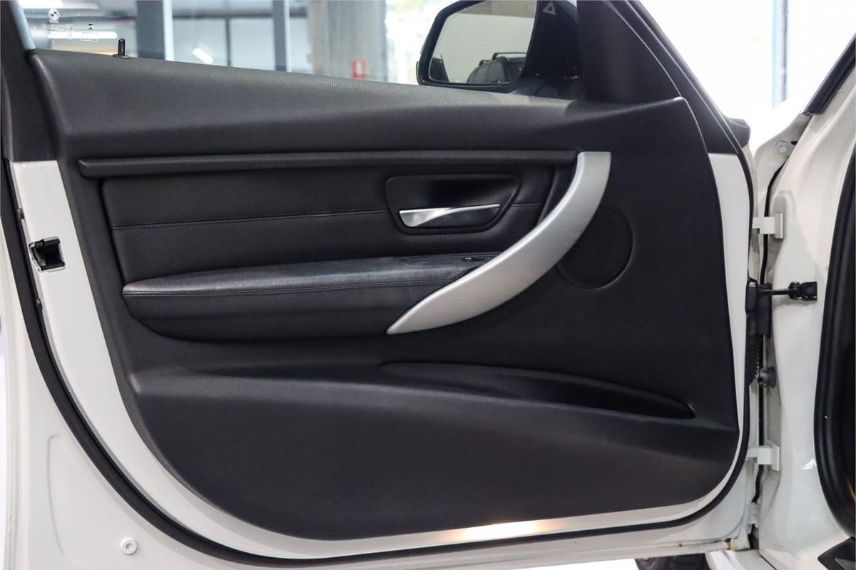 2015 BMW 3 Series 328i M Sport F30