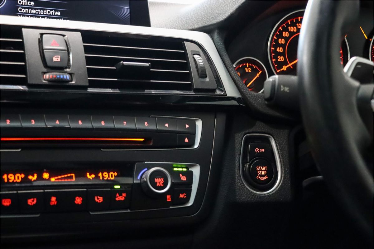 2015 BMW 3 Series 328i M Sport F30