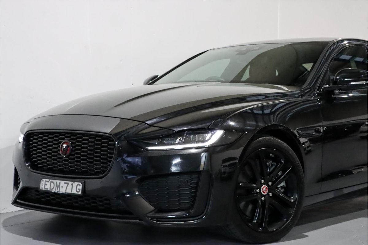 2019 Jaguar XE P300 R-Dynamic SE X760