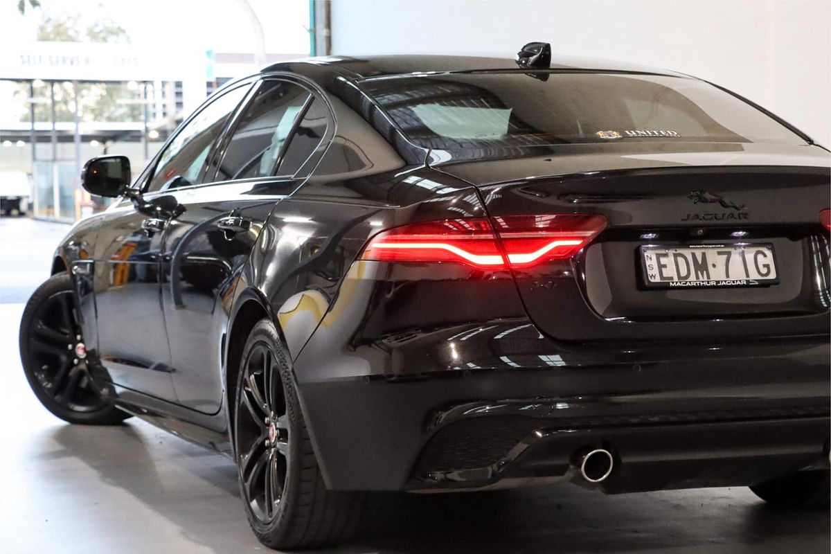 2019 Jaguar XE P300 R-Dynamic SE X760