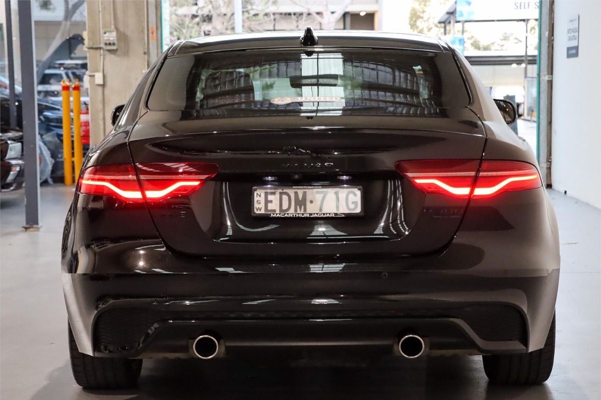 2019 Jaguar XE P300 R-Dynamic SE X760