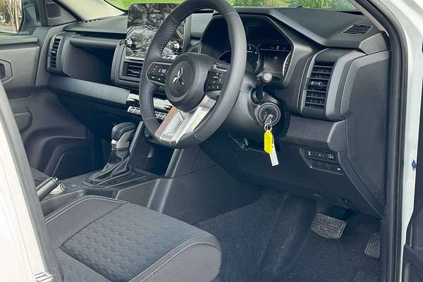 2024 Mitsubishi Triton GLX-R MV 4X4