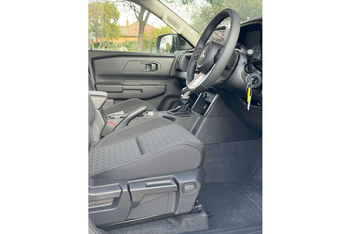 2024 Mitsubishi Triton GLX-R MV 4X4