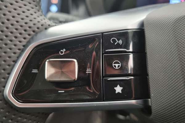 2025 MG ZS Essence ZS32