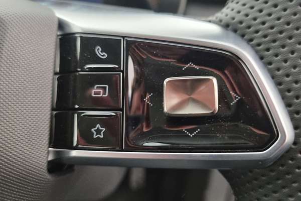 2025 MG ZS Essence ZS32