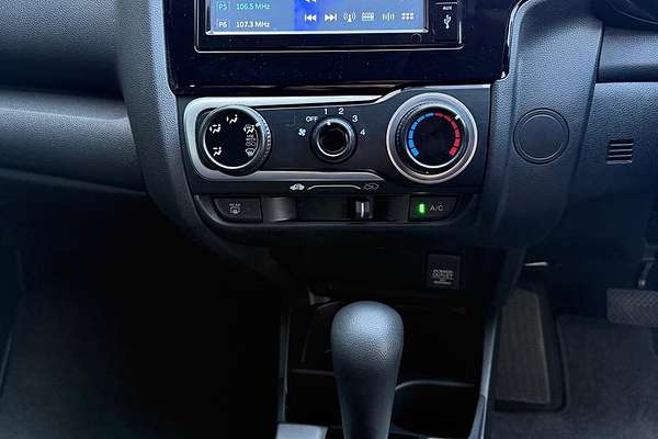 2017 Honda Jazz VTi GF