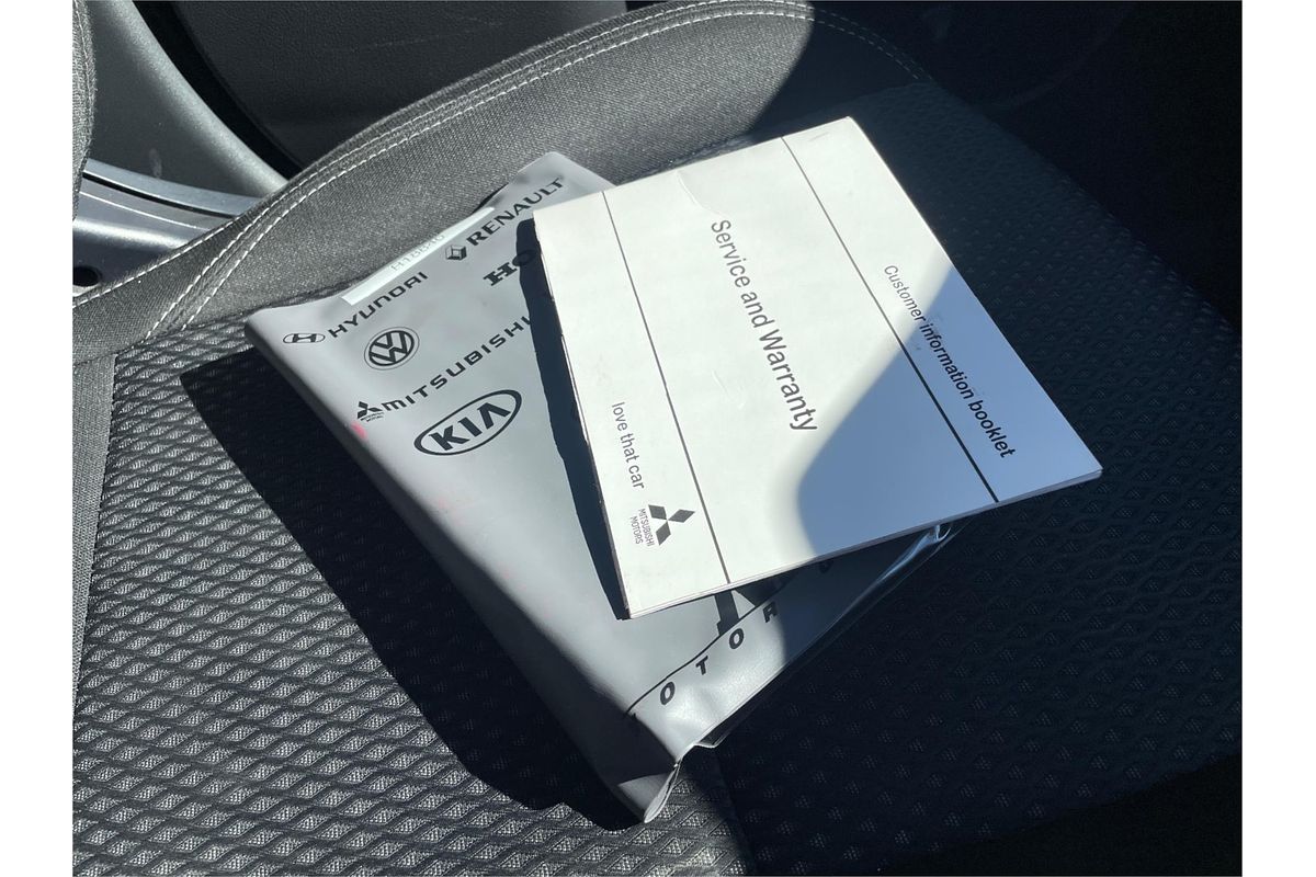 2019 Mitsubishi Outlander ES ZL