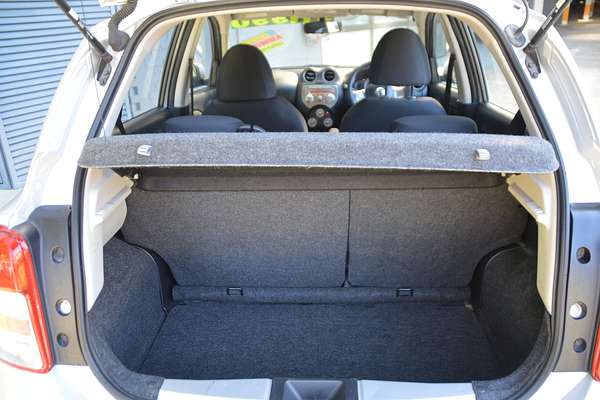 2014 Nissan Micra ST K13