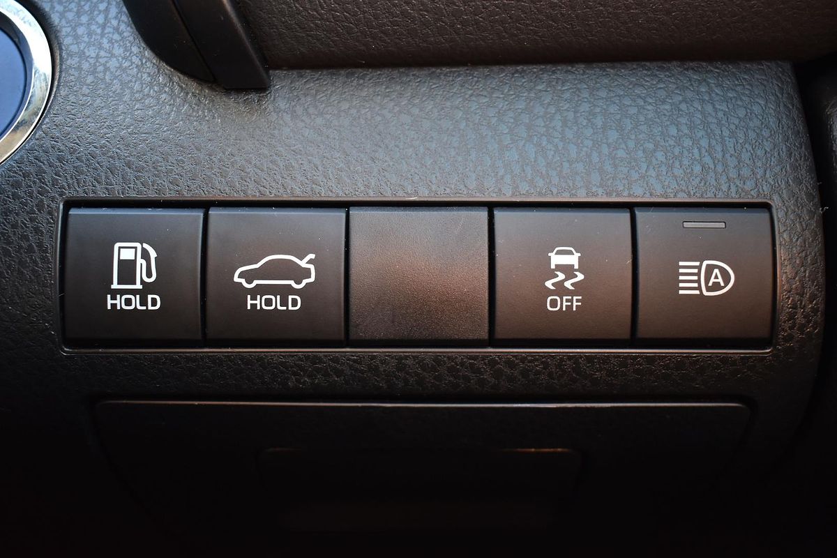 2024 Toyota Camry Ascent AXVH70R