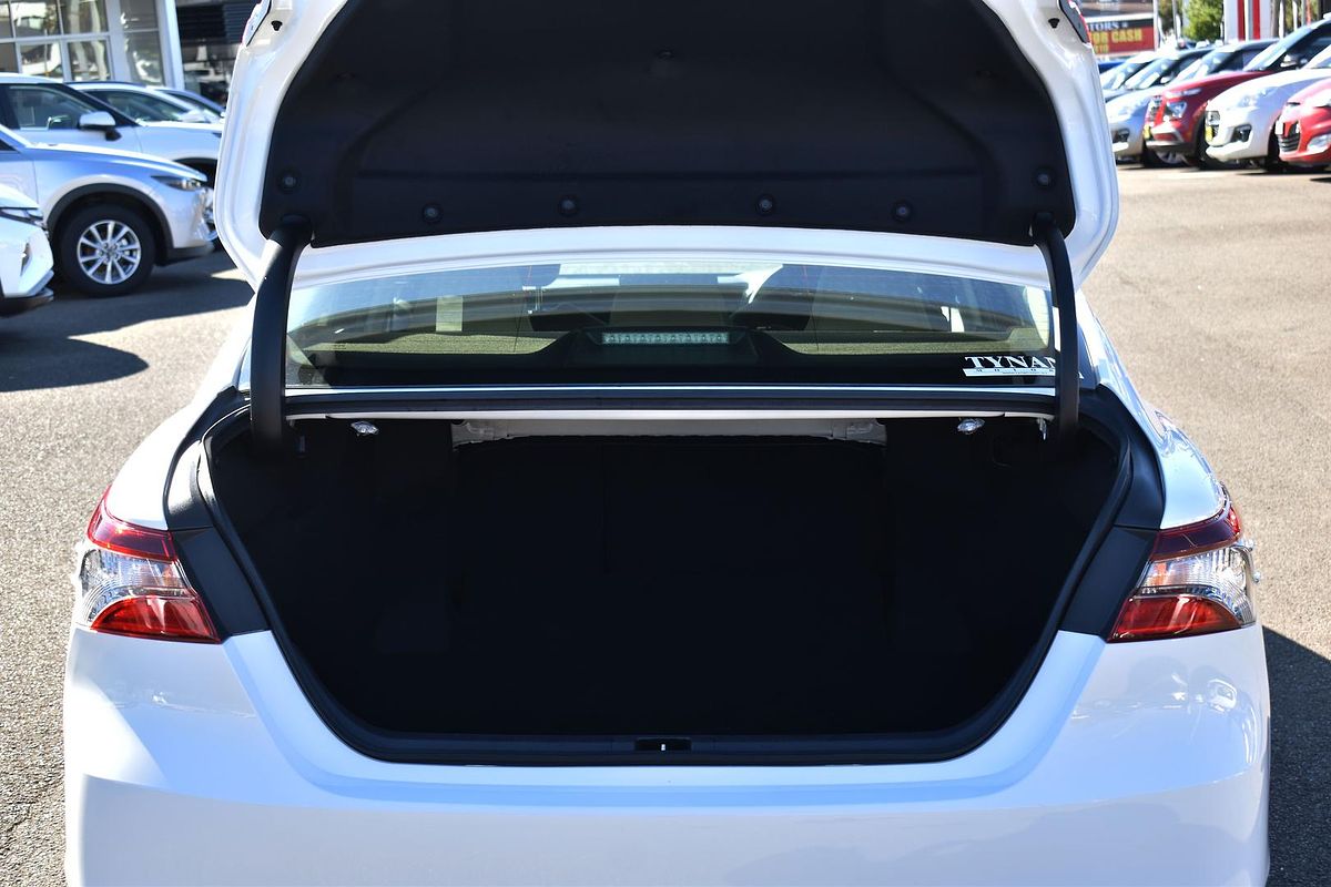 2024 Toyota Camry Ascent AXVH70R