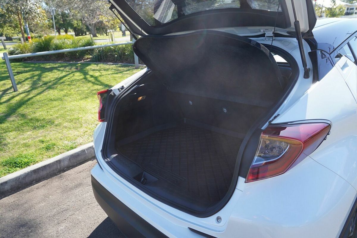 2018 Toyota C-HR Koba (2WD) NGX10R