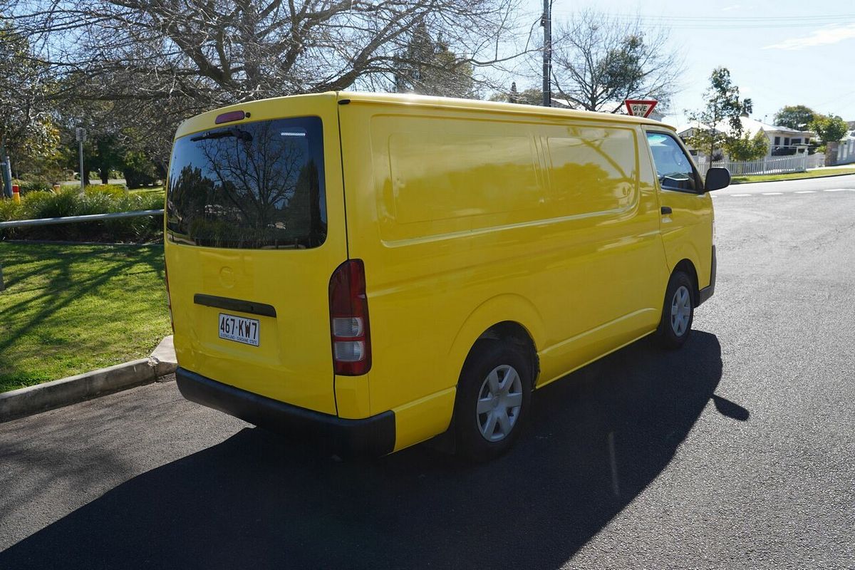 2013 Toyota Hiace KDH201R LWB
