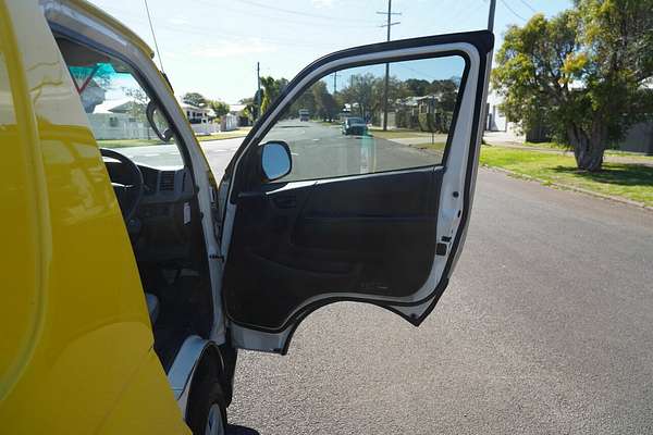 2013 Toyota Hiace KDH201R LWB