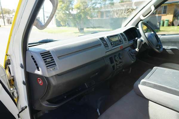 2013 Toyota Hiace KDH201R LWB