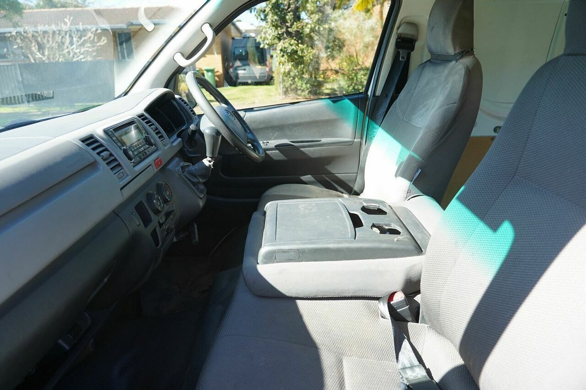 2013 Toyota Hiace KDH201R LWB