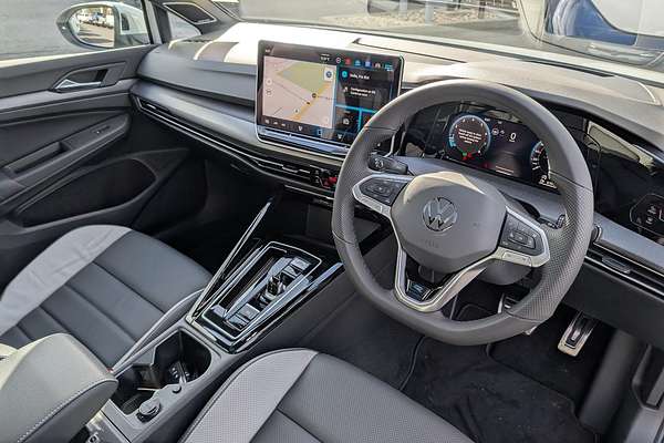2025 Volkswagen Golf 110TSI R-Line 8.5