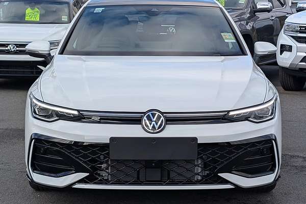 2025 Volkswagen Golf 110TSI R-Line 8.5