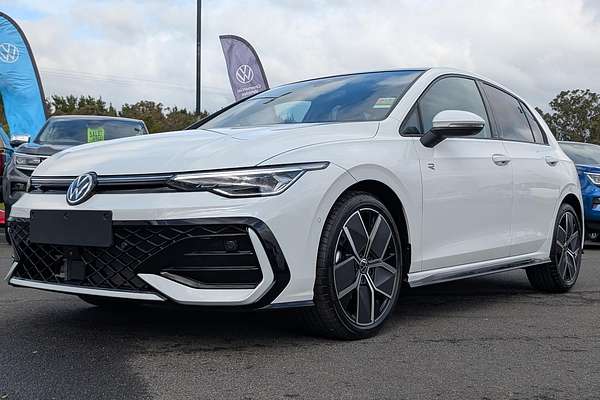 2025 Volkswagen Golf 110TSI R-Line 8.5