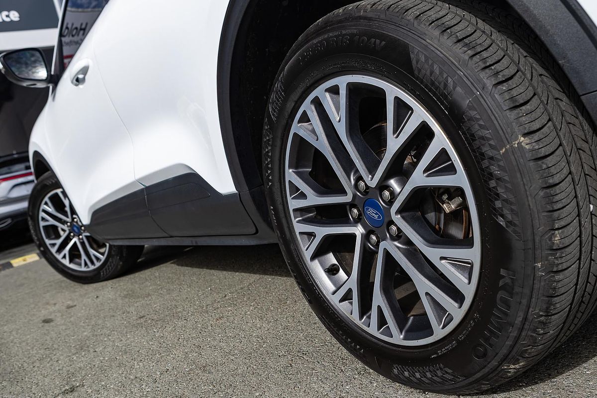 2021 Ford Escape ST-Line ZH