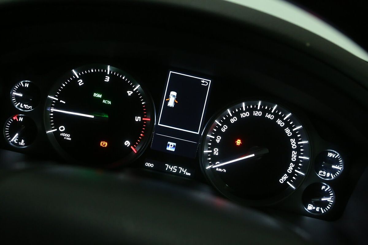 2019 Toyota Landcruiser Sahara VDJ200R