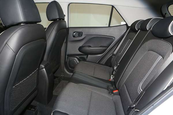 2023 Hyundai Venue Active QX.V5