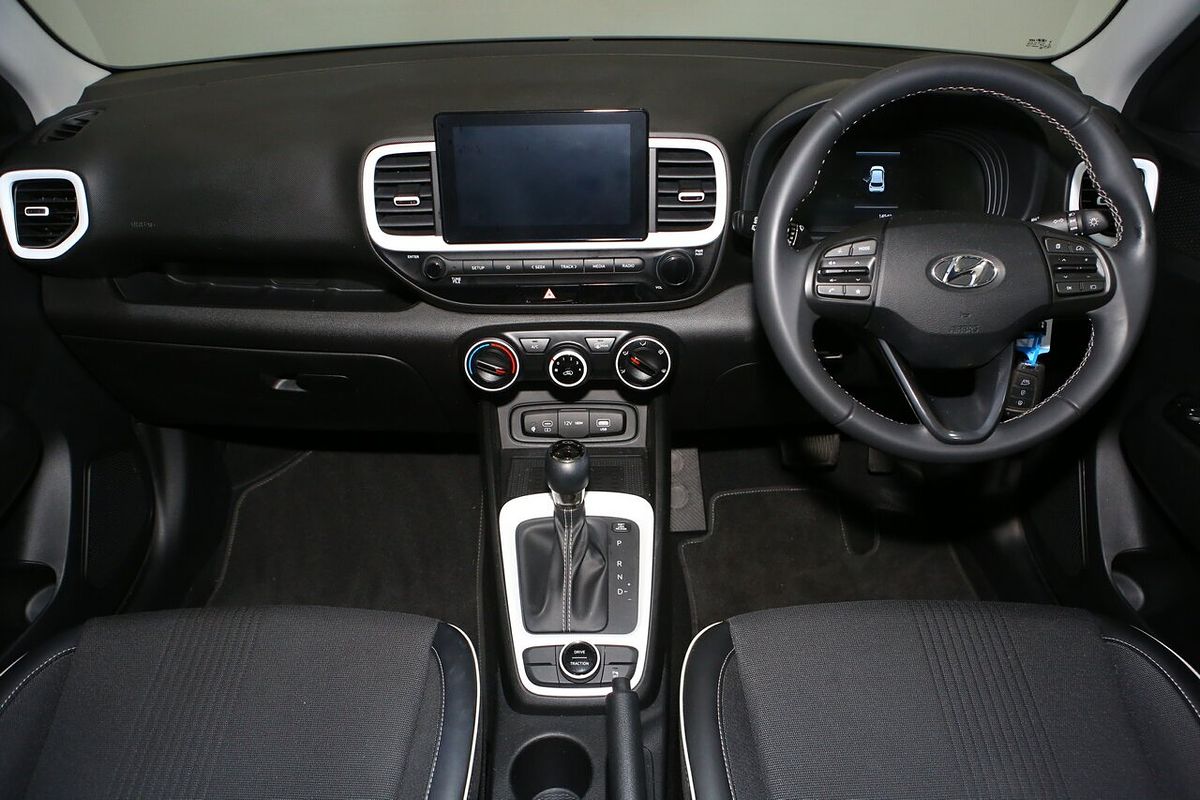 2023 Hyundai Venue Active QX.V5