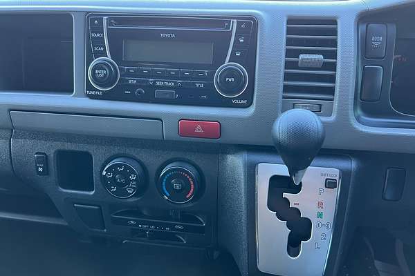 2011 Toyota Hiace Commuter KDH223R