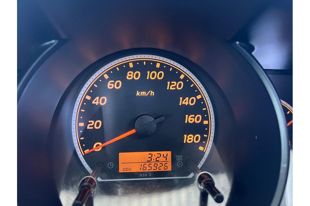 2011 Toyota Hiace Commuter KDH223R
