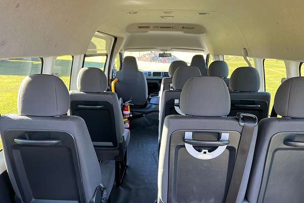 2011 Toyota Hiace Commuter KDH223R