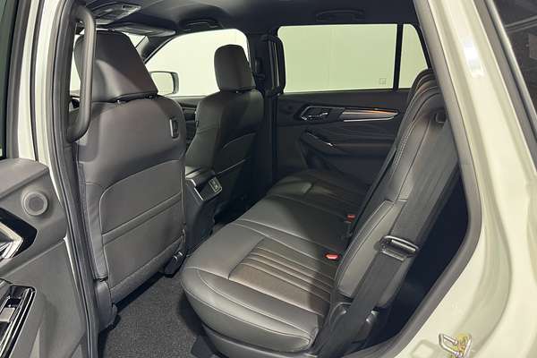 2025 Isuzu MU-X LS-T