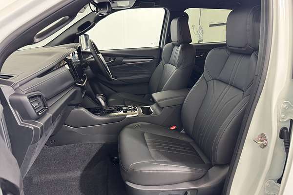 2025 Isuzu MU-X LS-T
