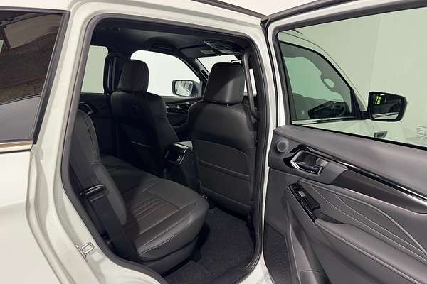 2025 Isuzu MU-X LS-T