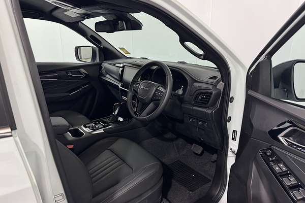 2025 Isuzu MU-X LS-T