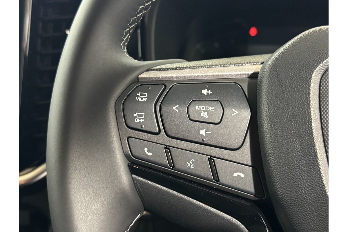 2025 Isuzu MU-X LS-T