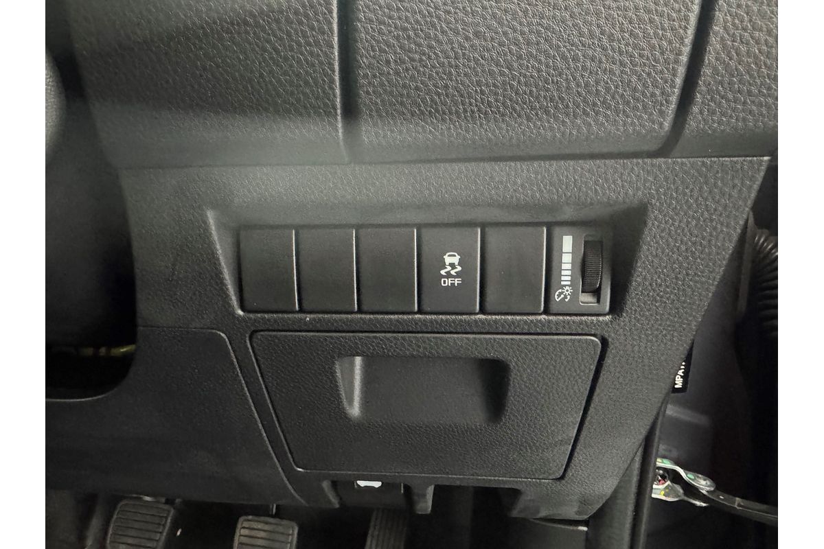 2025 Isuzu D-MAX SX High Ride Rear Wheel Drive