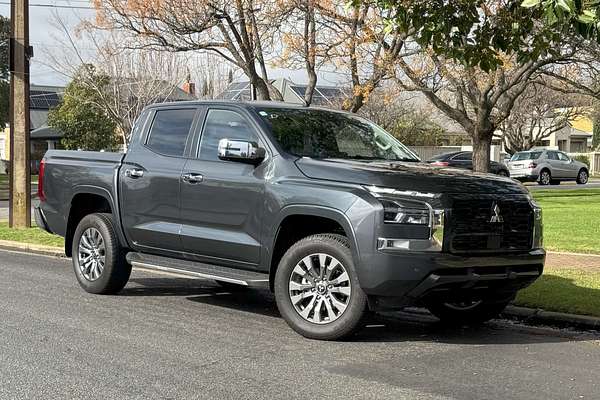 2024 Mitsubishi Triton GLS MV 4X4