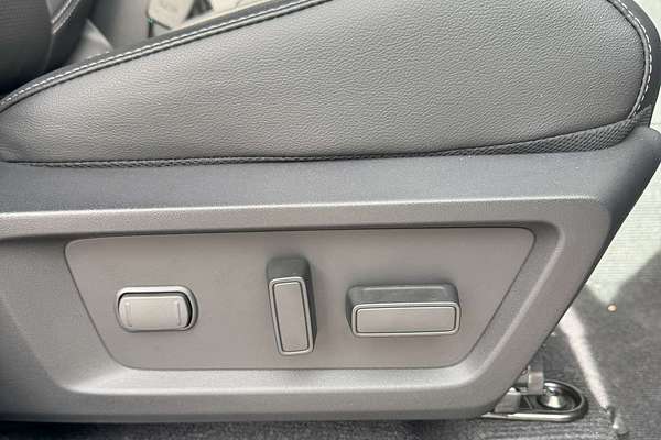 2024 Mitsubishi Triton GLS MV 4X4