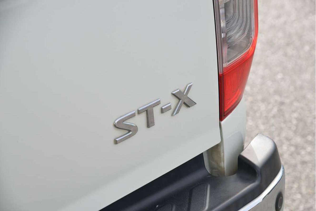2020 Nissan Navara ST-X D23 Series 4 4X4