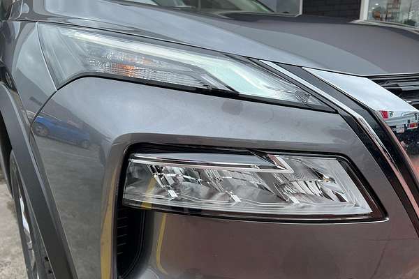 2025 Nissan X-TRAIL ST T33