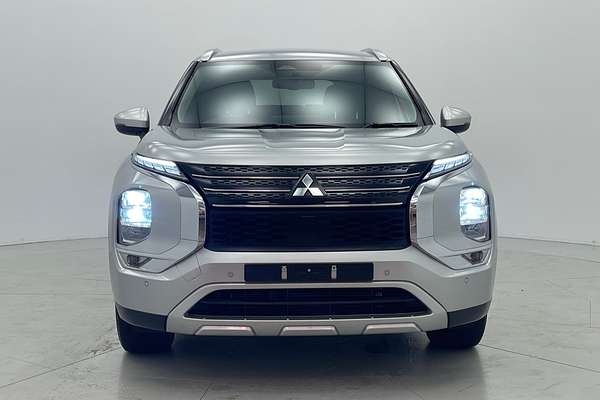 2023 Mitsubishi Outlander LS ZM